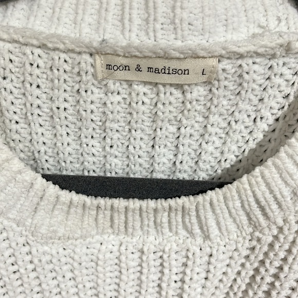 Moon & Madison Striped Cropped Sweater large - Picture 2 of 8